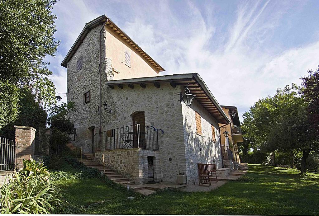 Casale Del Monsignore Spoleto Bagian luar foto