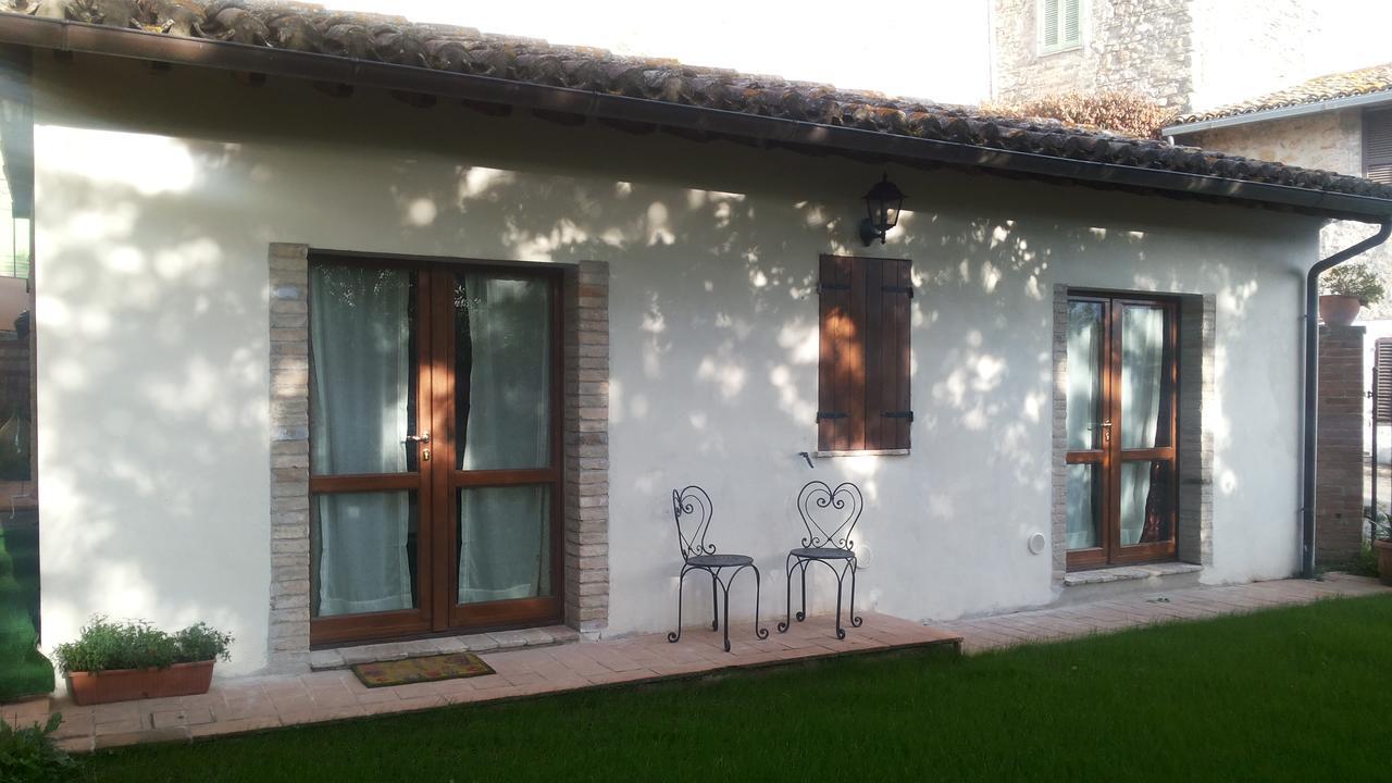 Casale Del Monsignore Spoleto Bagian luar foto